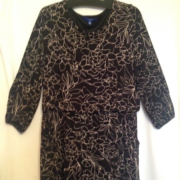 Dress - Picture 1 of 3